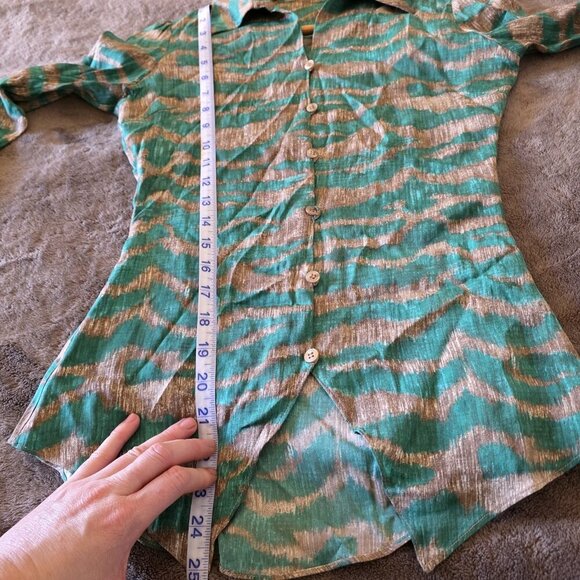 Diane von Furstenberg DVF XS Blouse Green Brown Animal Print Bell Sleeve Button - Picture 12 of 14